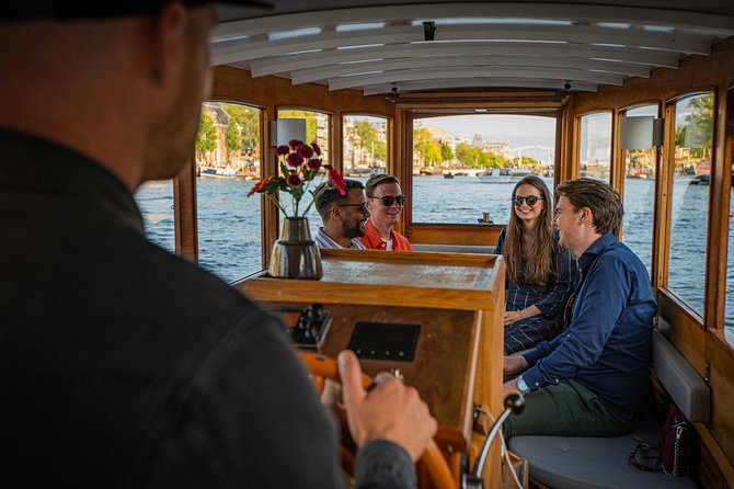 Amsterdam Highlights Canal Cruise with a Drink - Old Town Canal Views and the UNESCO-Protected Moment