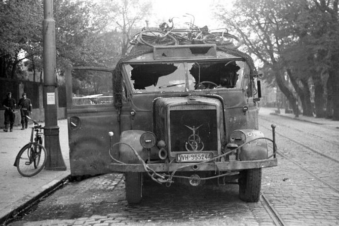 Amsterdam in World War Two Cycle Tour - From Daniël Willinkplein to Olympiaplein: the 1943 Judenaktion stops