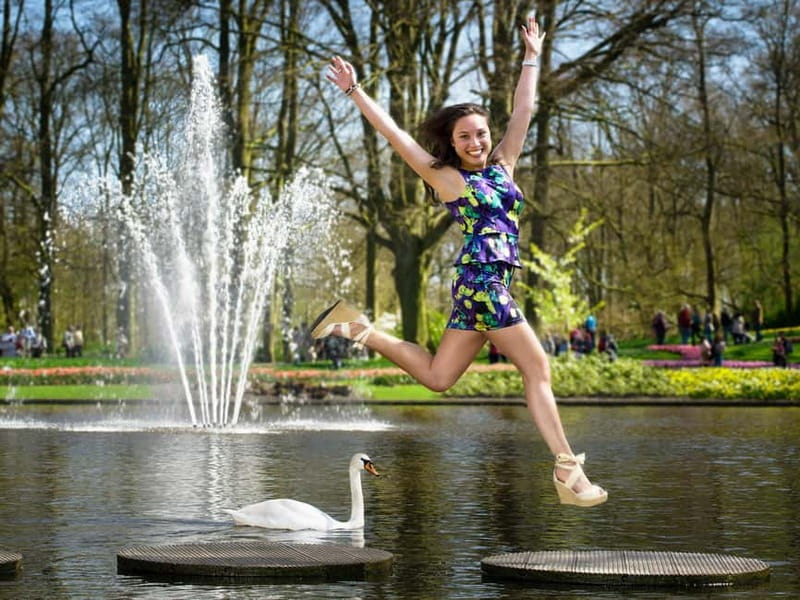 Amsterdam: Keukenhof, Tulip Farm Full-Day Tour with Cruise - Flower-Fields Walking Tour: Photos Are the Bonus, Not the Point