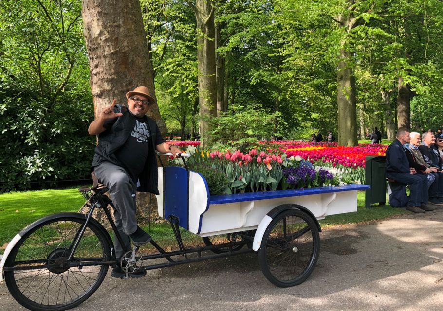 Amsterdam: Keukenhof Tulip Garden and Giethoorn Experience - A One-Day Tulip Escape to Keukenhof and Giethoorn