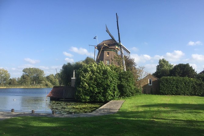 Amsterdam Landscape Windmill Private Bike Tour - Molen de Vriendschap: windmill explanation and a Saturday advantage