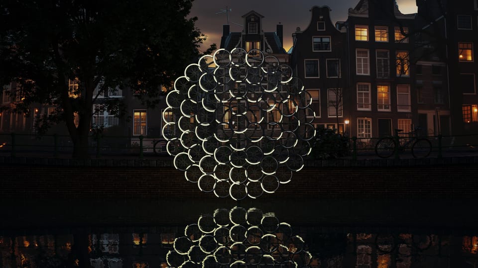 Amsterdam: Light Festival Boat Tour with Warm Drinks - Amsterdam Light Festival From the Water: What You Actually See