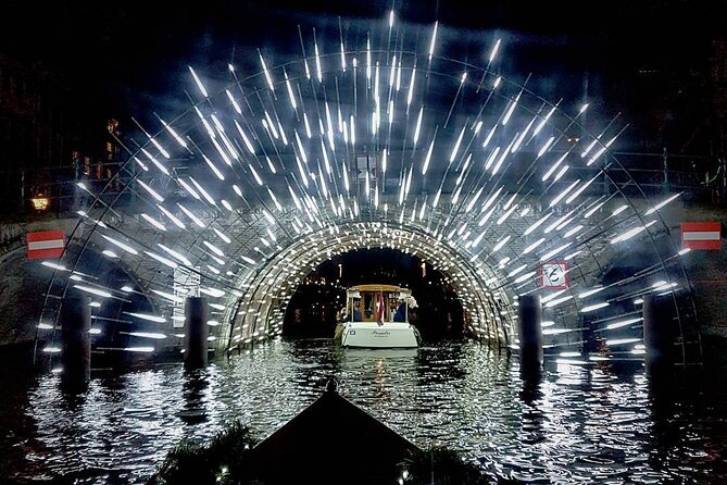 Amsterdam Light Festival: Canal Cruise + Snack & Unlimited Drinks - Boarding at Prins Hendrikkade 33A: What to Expect and How to Avoid Stress