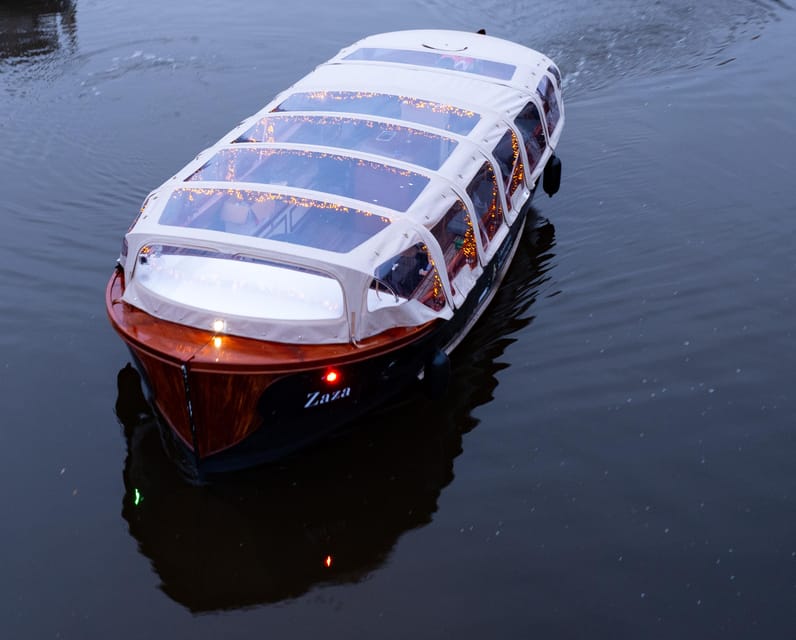 Amsterdam: Light Festival Heated Cruise & Unlimited Drinks! - A warm night out for the Amsterdam Light Festival
