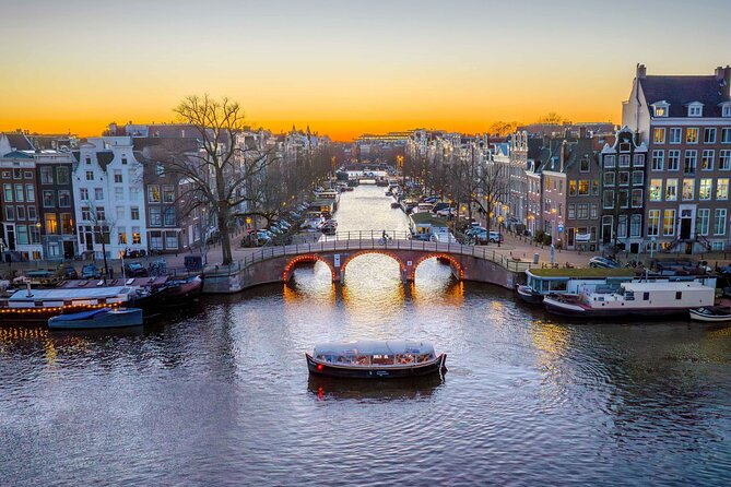 Amsterdam: Light Festival Shared Boat with unlimited drinks - Getting There: Stationsplein 40 Is Your Anchor Point