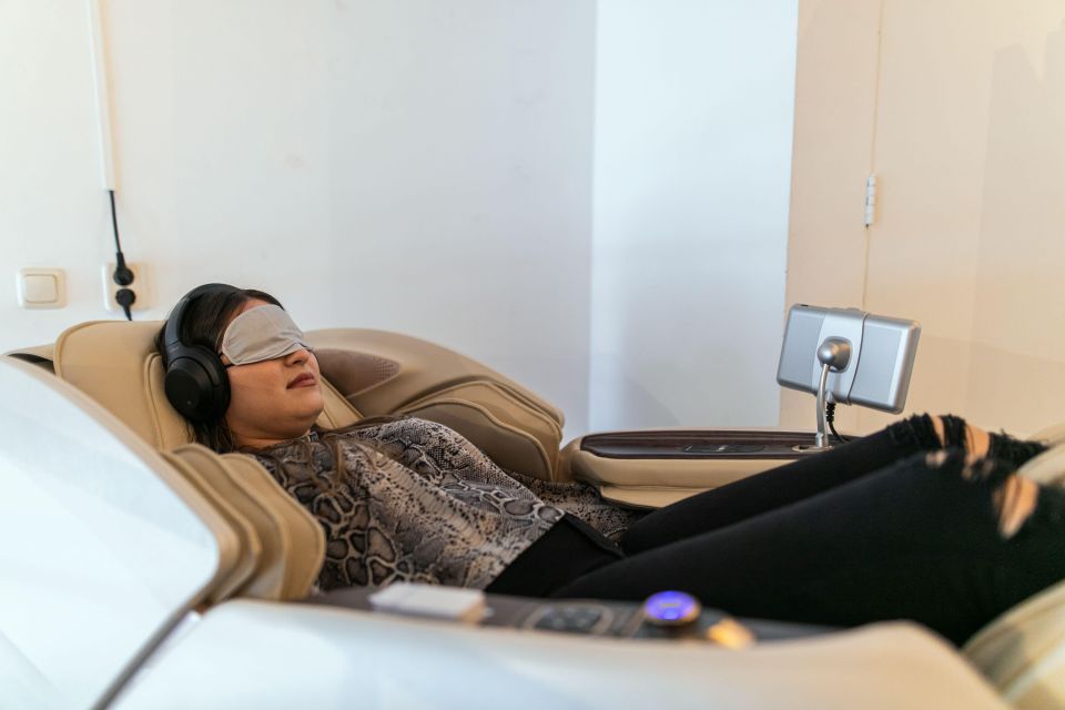 Amsterdam: Massage Session - What you actually get for $24 in central Amsterdam