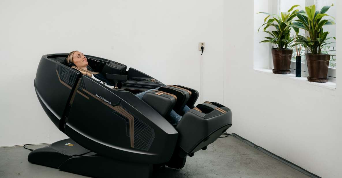 Amsterdam: Massage Session - Staff help and the calm that makes it work