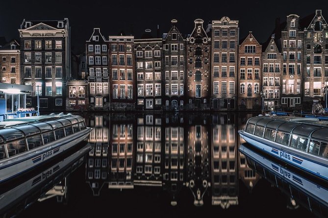 Amsterdam Night Photography Workshop with a Professional - Why Amsterdam at Night Changes Your Photos