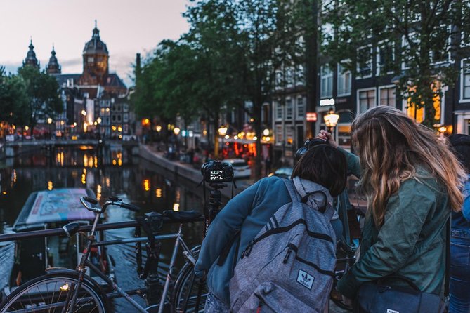 Amsterdam Night Photography Workshop with a Professional - Gear Support: Bring Your Camera or Use What’s Provided