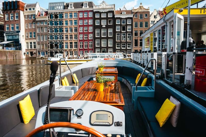 Amsterdam: Open Boat Tour of Canals with Expert Local Guide - Small Canals the Big Boats Can’t Reach