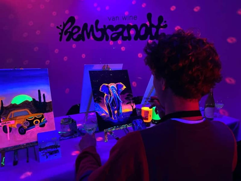 Amsterdam: Paint and Sip in the Dark at Rembrandt van Wine - Key Things That Make This Experience Fun