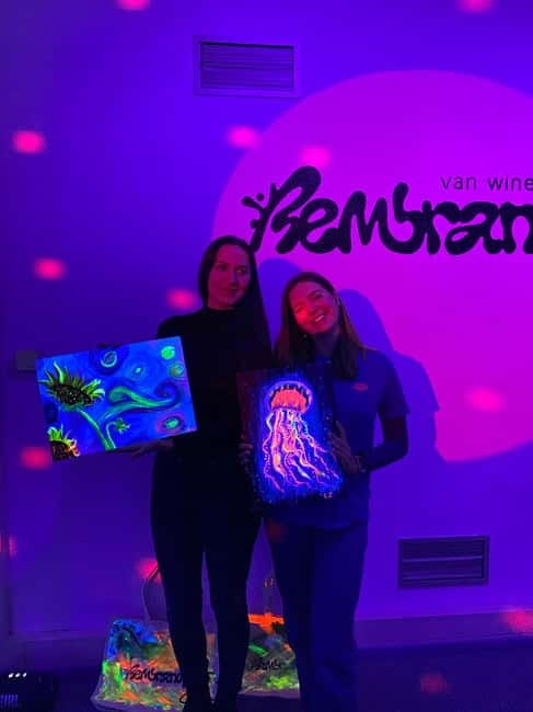Amsterdam: Paint and Sip in the Dark at Rembrandt van Wine - Food Warning: Plan a Quick Bite First