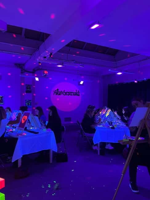 Amsterdam: Paint and Sip in the Dark at Rembrandt van Wine - Price and Value: Is $55 Worth It?