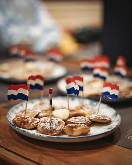 Amsterdam: Poffertjes at Dutch Pancake Masters - The 45-minute format: fast enough to fit, long enough to enjoy