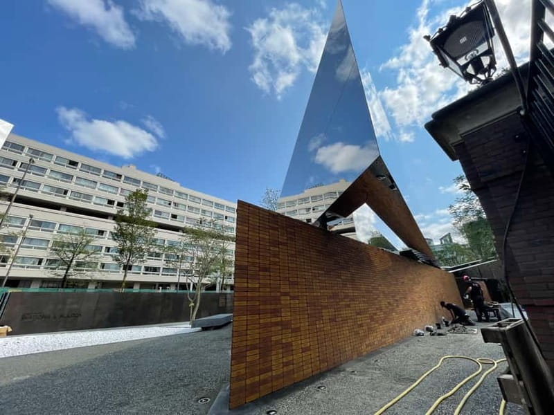 Amsterdam: Private Anne Frank and Jewish History Tour - Holocaust-era monuments: what you’ll see and how to prepare your mindset