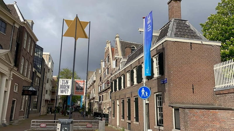 Amsterdam: Private Anne Frank and Jewish History Tour - Dutch resistance and the escape stories that matter