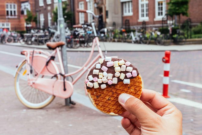 Amsterdam PRIVATE Bike Tour With Locals: Bike & Local Snack Included - Key things to love about this Amsterdam bike tour