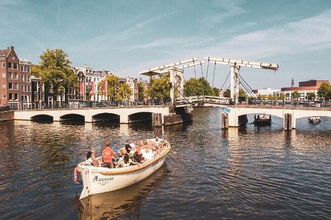 Amsterdam Private Boat Trip with Pizza and Unlimited Drinks - If something goes wrong: one real-world caution
