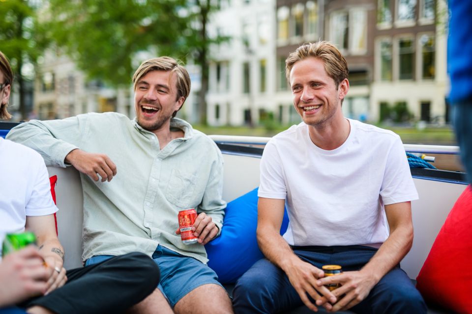 Amsterdam: Private Canal Booze Cruise with Unlimited Drinks - First: how the cruise actually feels from Amstel 178