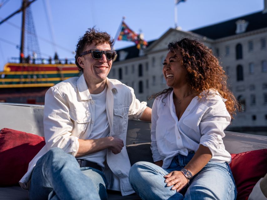 Amsterdam: Private Canal Cruise with Drinks and Snacks - Key points before you board