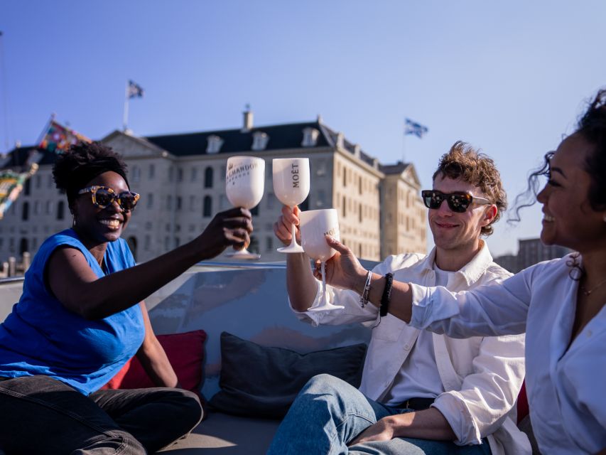 Amsterdam: Private Canal Cruise with Drinks and Snacks - Private canal cruise: what the 90 minutes really feels like