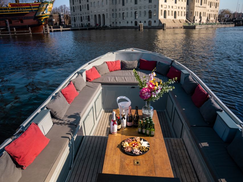 Amsterdam: Private Canal Cruise with Drinks and Snacks - The canal route: Rijksmuseum, Vondelpark, Leidseplein, and the Amstel