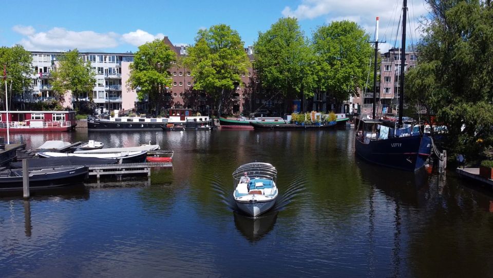 Amsterdam: Private Canal Tour - The canal belt: UNESCO sights from street level, not tour-stand level