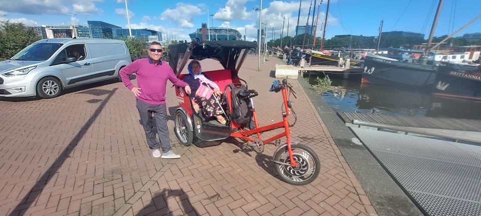 Amsterdam: Private City Highlights Tour by Rickshaw - Why a private Amsterdam rickshaw beats a bus stop-and-go