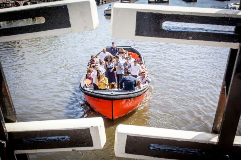 Amsterdam: Private Cruise with Drinks & Optional Snacks - Price and Value: What $262 Really Covers