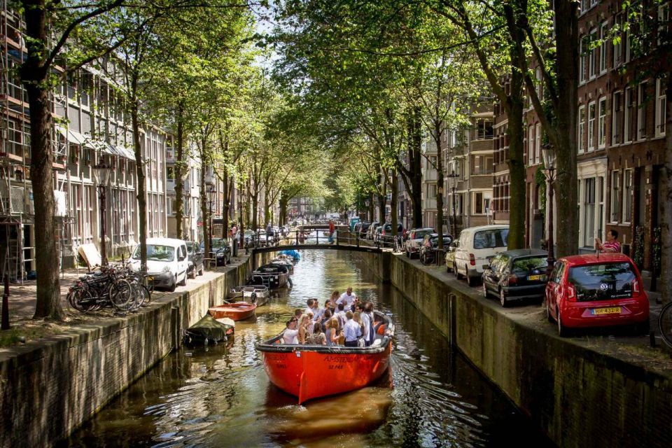 Amsterdam: Private Cruise with Drinks & Optional Snacks - How the Skipper Guide Changes the Cruise