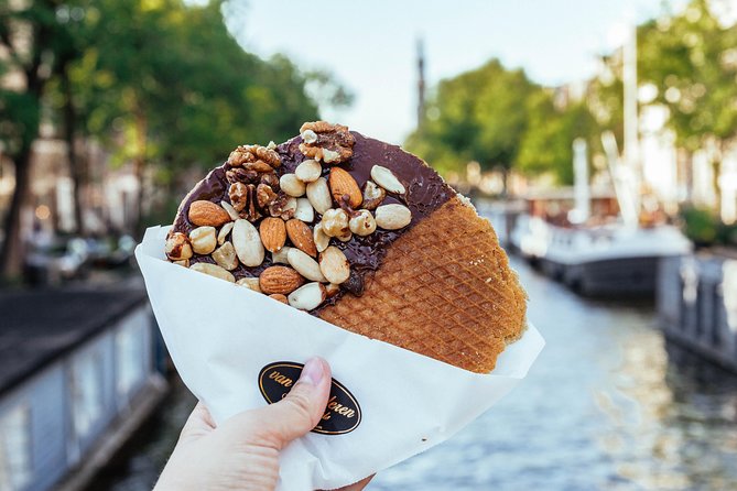 Amsterdam Private Food Tour with Local Including 6 or 10 Tastings - Guide style matters: what to expect from the local hosts