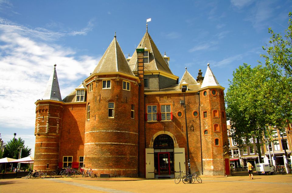 Amsterdam: Private Guided Walking Tour - Key Stops You Can Aim For: Anne Frank House, Flower Market, Begijnhof, and More