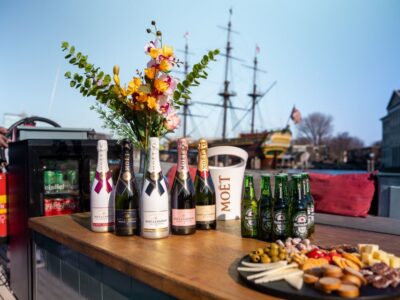 Amsterdam: Private Luxury Cruise with Drinks & Silent Disco - Silent disco on the water: why the headsets make sense