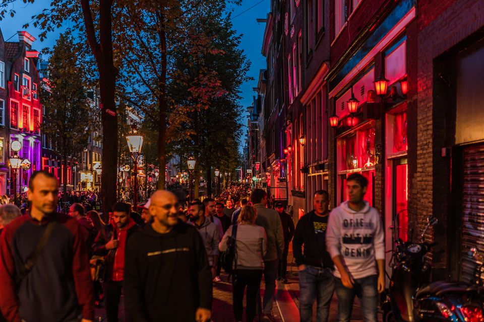 Amsterdam: Private Night Tour of Speakeasies and Bars - Drinks and Snacks: What’s Included and How to Plan Around It