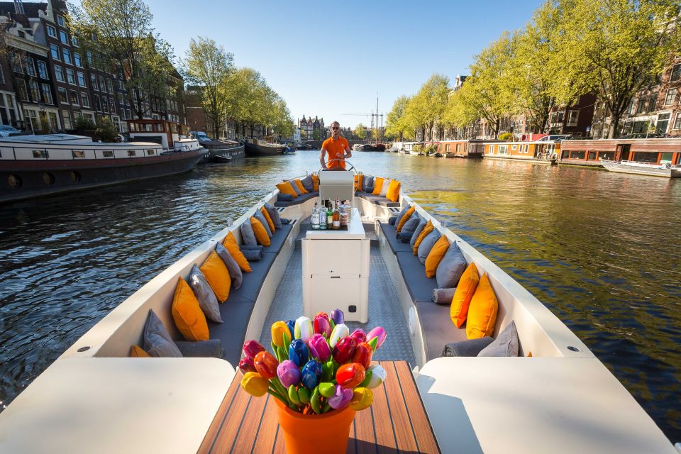 Amsterdam: Private Prosecco Canal Cruise Tour - Prosecco, party energy, and why it’s not all about music