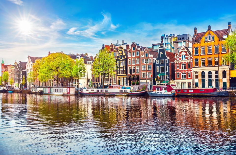 Amsterdam: Private Prosecco Canal Cruise Tour - Price and value: what $280 per person is buying