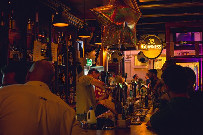 Amsterdam Private Pub Crawl in the City Center - Who This Private Pub Crawl Is Best For