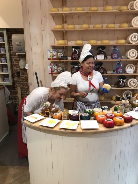 Amsterdam: Private Red Light District and Food Tour - Key points to know before you go