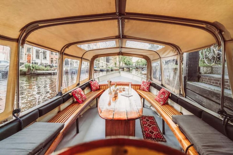 Amsterdam: Private Romantic Canal Cruise w. Prosecco/Snacks - Who should book this cruise (and who should skip it)