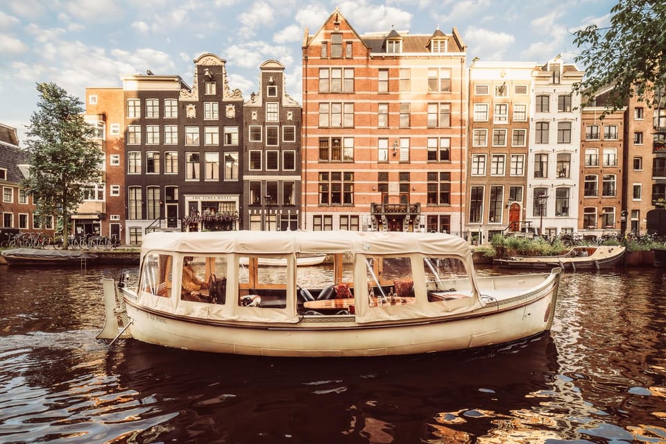 Amsterdam: Private Romantic Evening Boat Tour with Prosecco - Who this tour suits best (and who might want a different style)