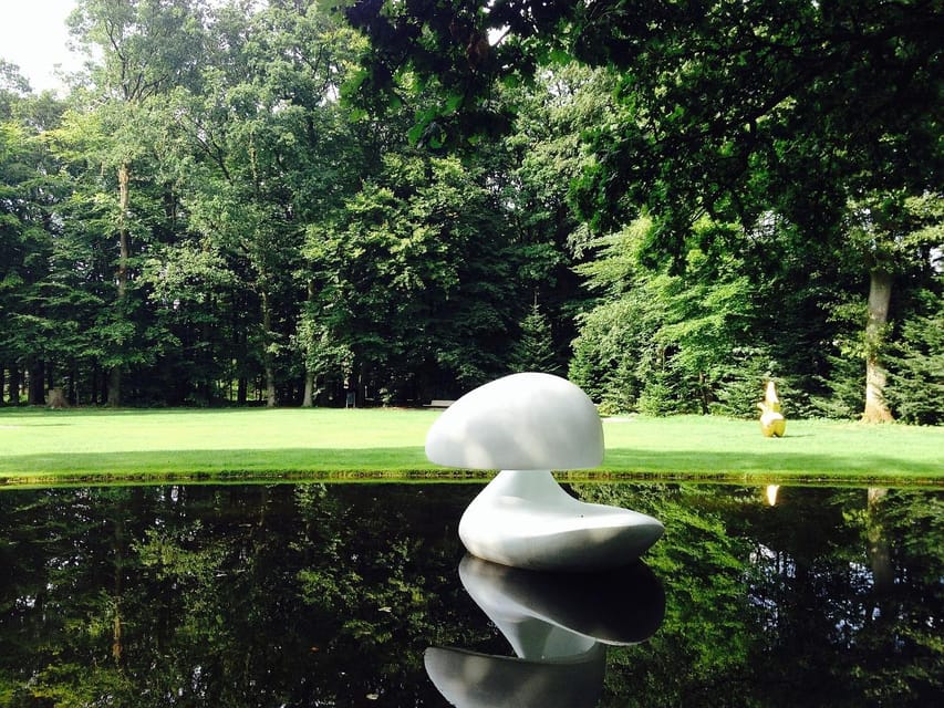 Amsterdam: Private tour to Kröller-Müller Museum - The sculpture park walk: art outdoors in Hoge Veluwe