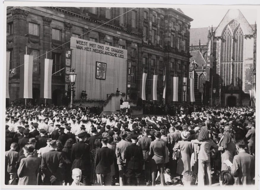 Amsterdam: Private World War Two History Walking Tour - Dam Square on May 7, 1945: When Celebration Turned to Gunfire
