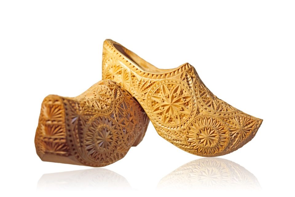 Amsterdam: Private Zaanse Schans Windmills and Volendam Trip - Clogs and Traditional Craft Stops: The Fun Part You Can Buy