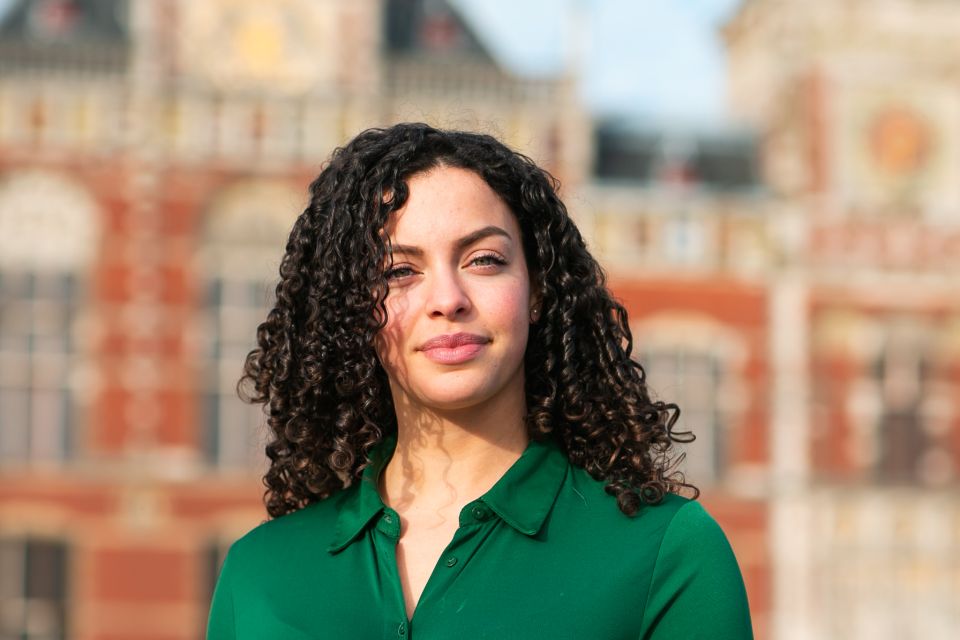 Amsterdam: Professional photoshoot at Centraal Station - Key things to know before you go