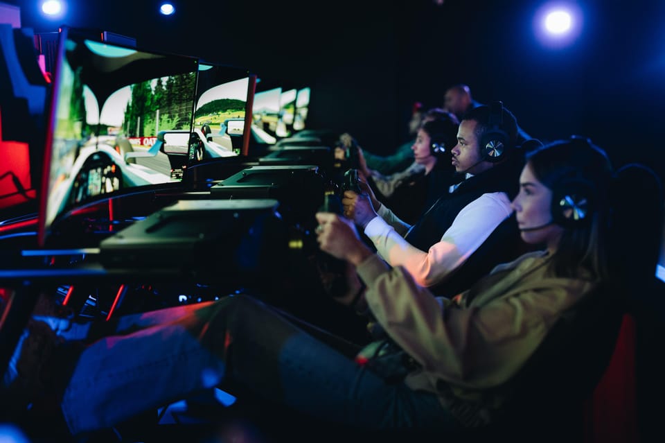 Amsterdam: Racing Experience at A'DAM VR Game Park (no VR) - Racing up to 14 players: the social engine of the experience