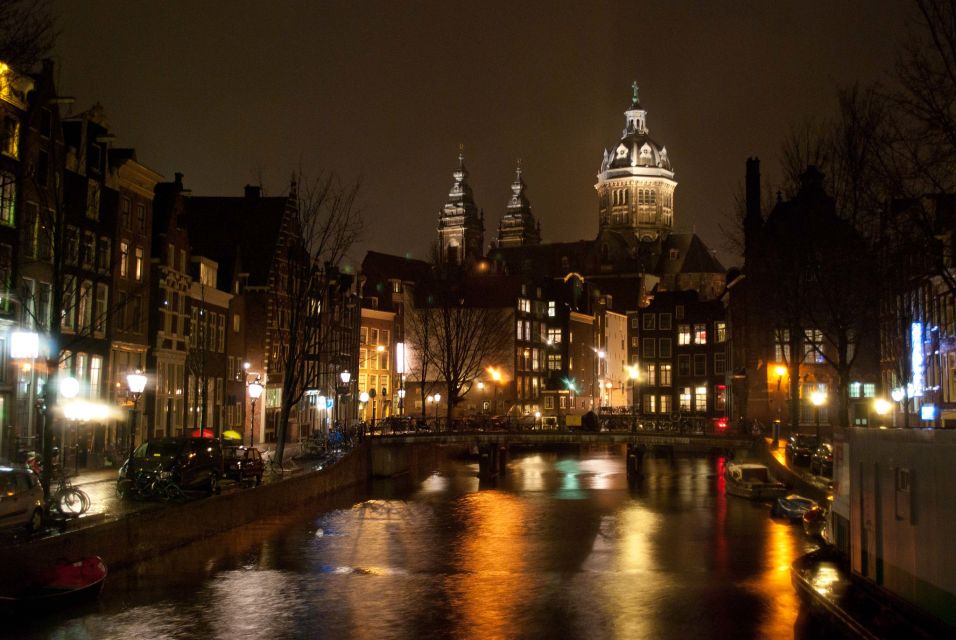 Amsterdam Red Light District and Old Town Walking Tour - Why the Red Light District Tour Feels Different From a Typical Walking Loop
