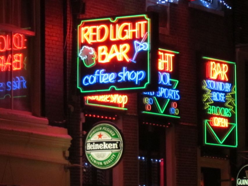 Amsterdam Red Light District and Old Town Walking Tour - Narrow Streets and Former Town Hall: What to Notice While Walking