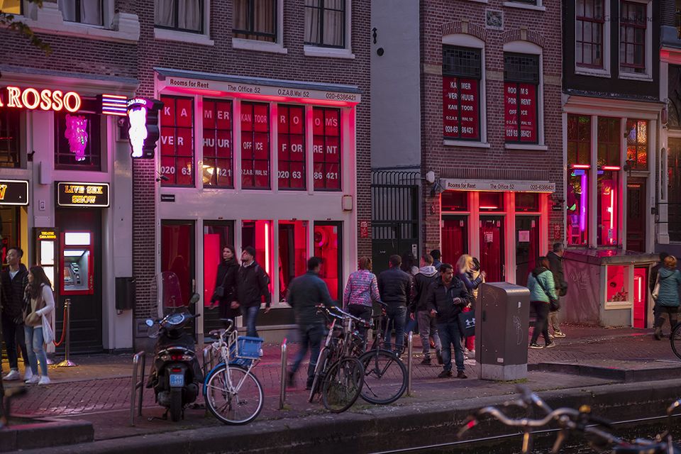 Amsterdam Red Light District and Old Town Walking Tour - Price and Value: Is $32 Worth a Guided Walk Like This?