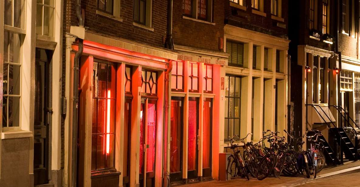 Amsterdam Red Light District tour with a local guide - Why a Red Light District Tour Works Best With Local Context