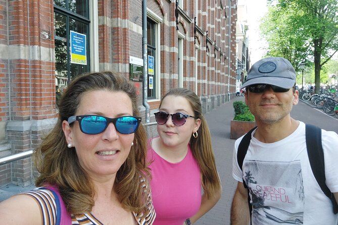 Amsterdam Red Light District Treasure: Self-Guided Tour & Quest - Stop 4: Montelbaanstoren and the “Walls of Amsterdam” Angle
